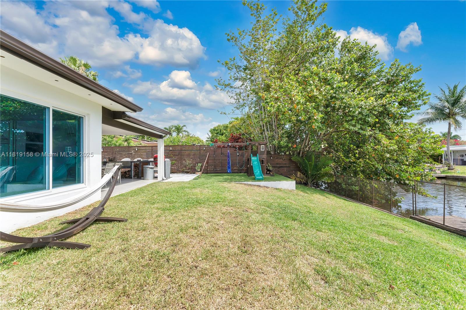 AVON HEIGHTS - Residential Lease