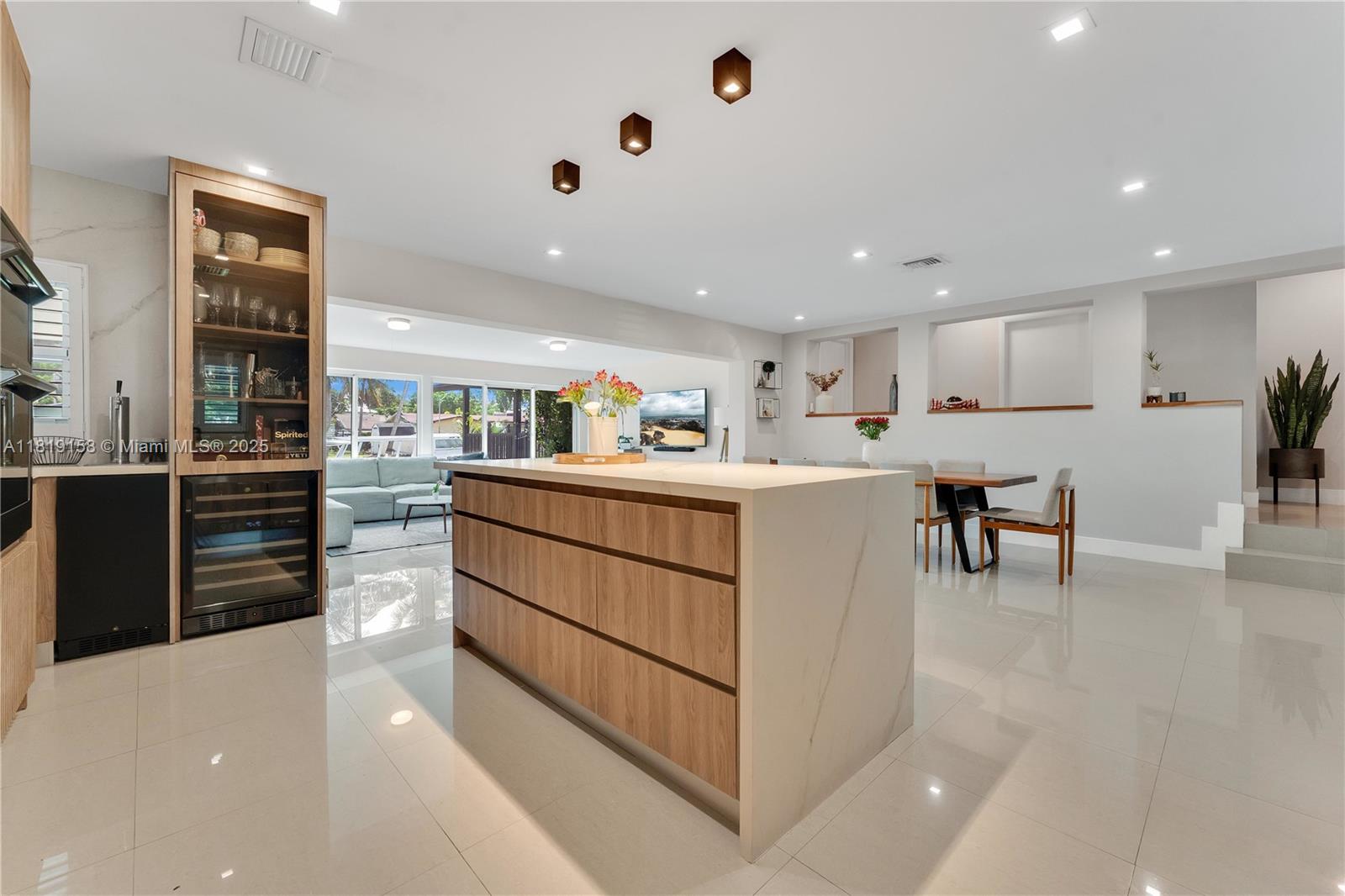 AVON HEIGHTS - Residential Lease