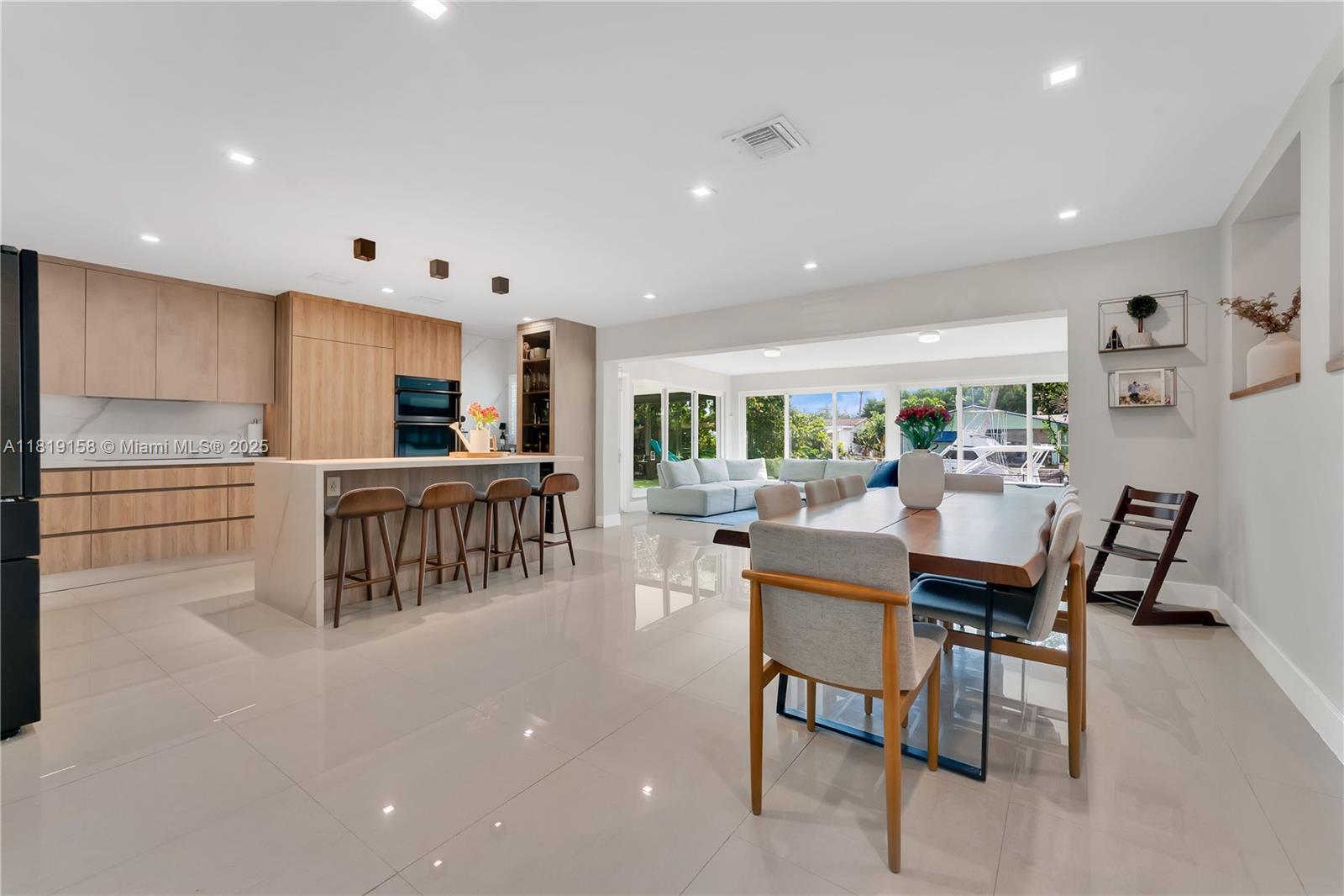 AVON HEIGHTS - Residential Lease
