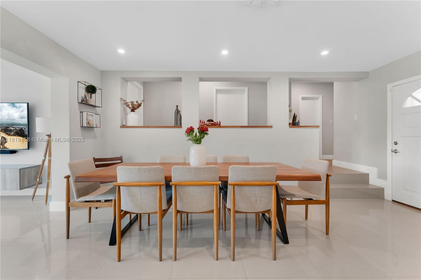 AVON HEIGHTS - Residential Lease