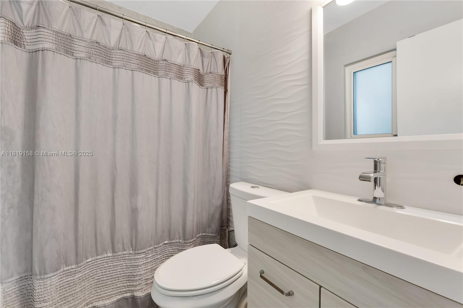 AVON HEIGHTS - Residential Lease