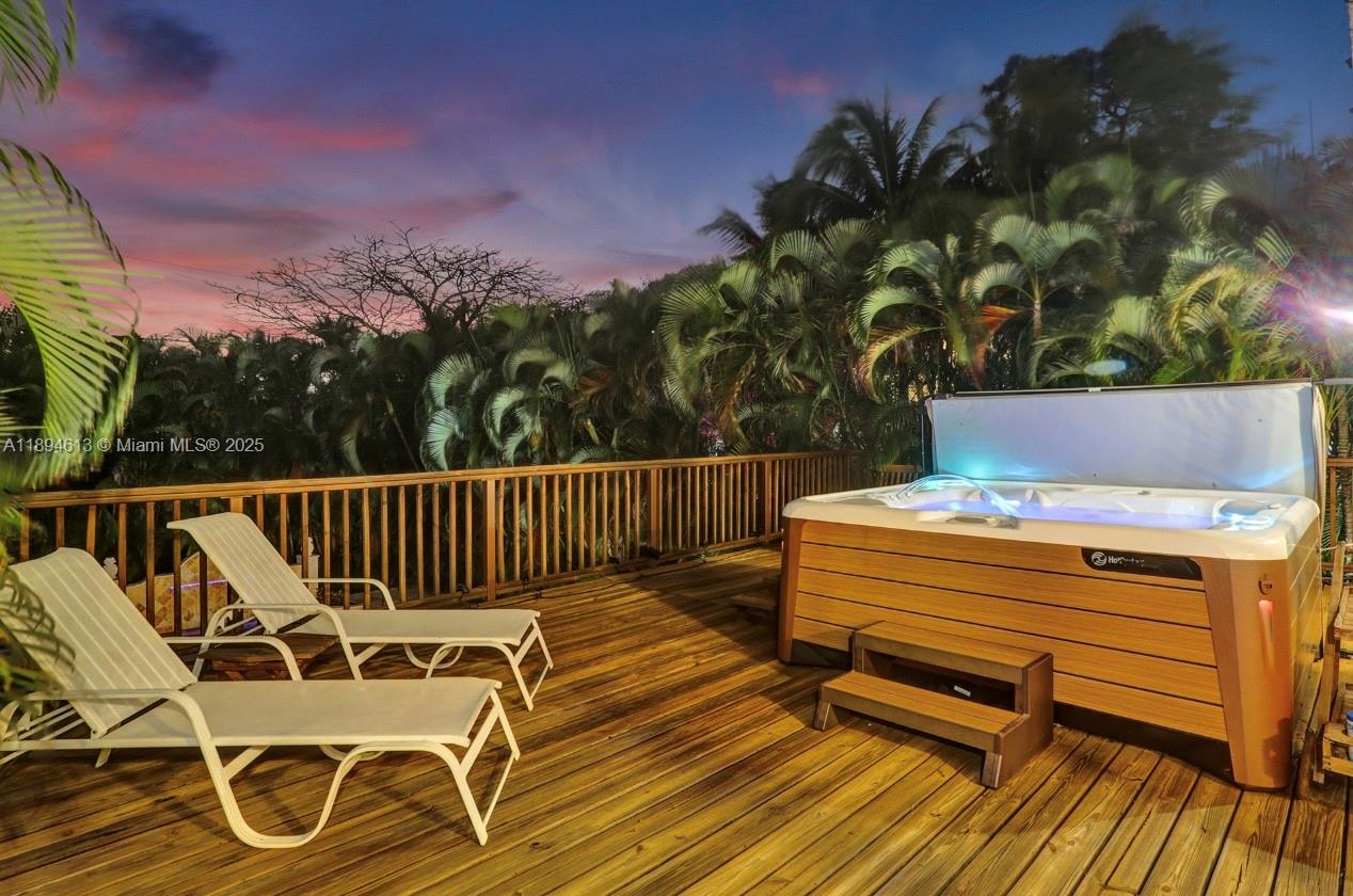 Wilton Manors - Residential