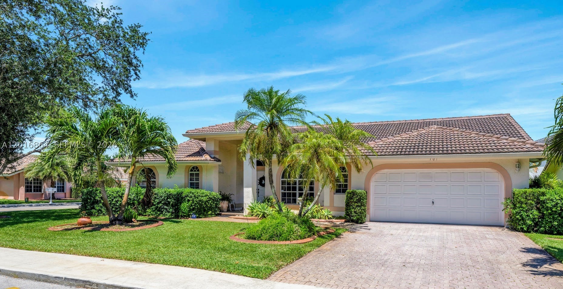 701 SW 93rd Ter, Pembroke Pines FL 33025