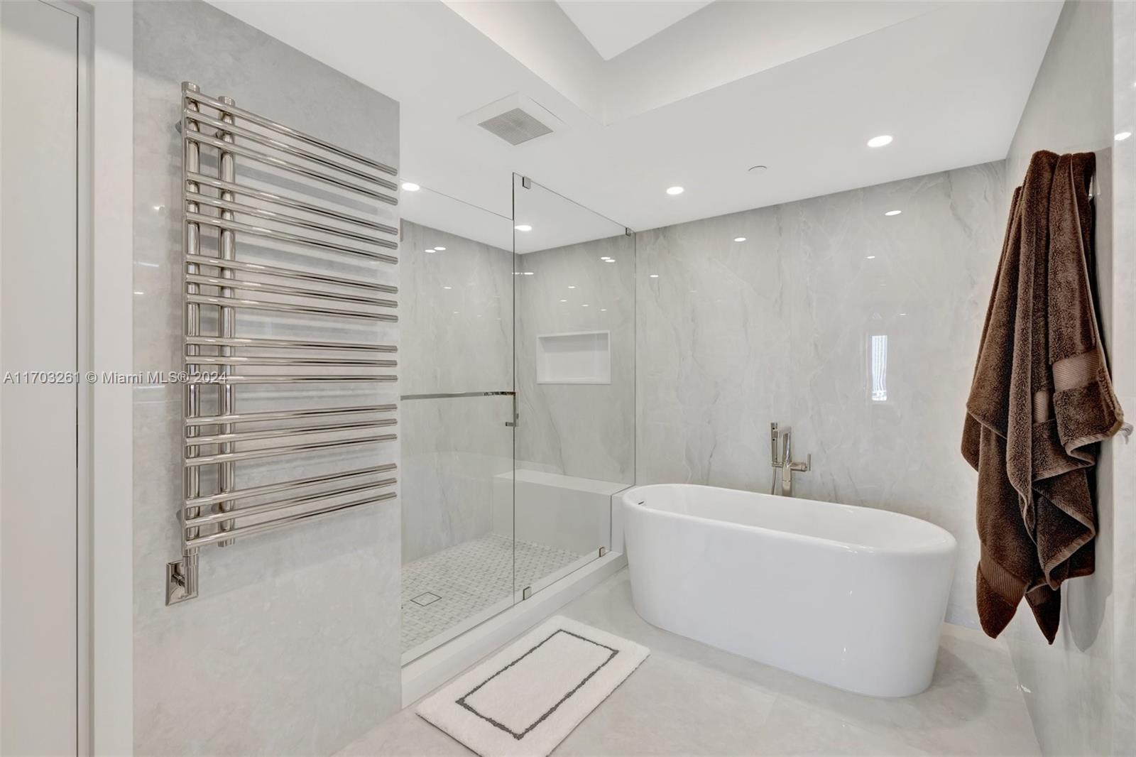 BELLAMARE @ WILLIAMS ISLA - Residential