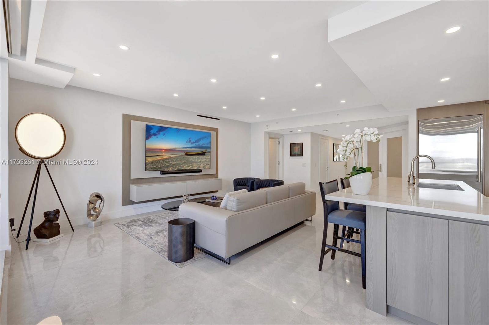 BELLAMARE @ WILLIAMS ISLA - Residential