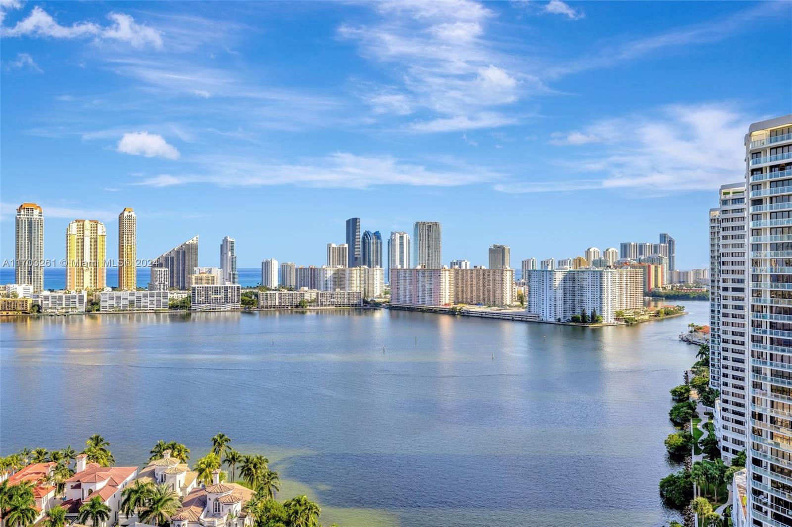 BELLAMARE @ WILLIAMS ISLA - Residential