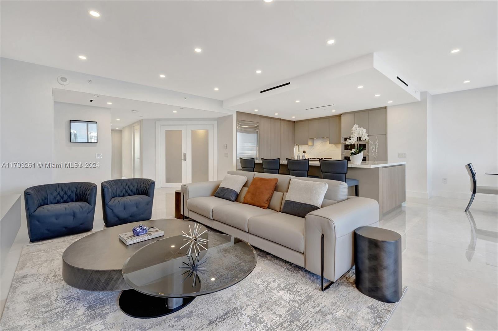 BELLAMARE @ WILLIAMS ISLA - Residential