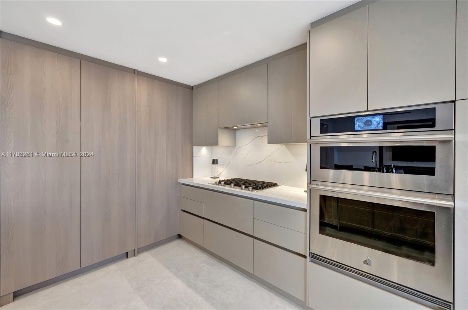 BELLAMARE @ WILLIAMS ISLA - Residential