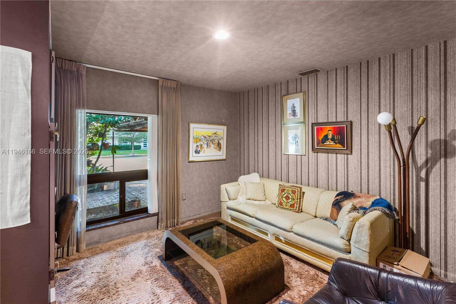 CYPRESS COVE ESTS SEC 3 - Residential