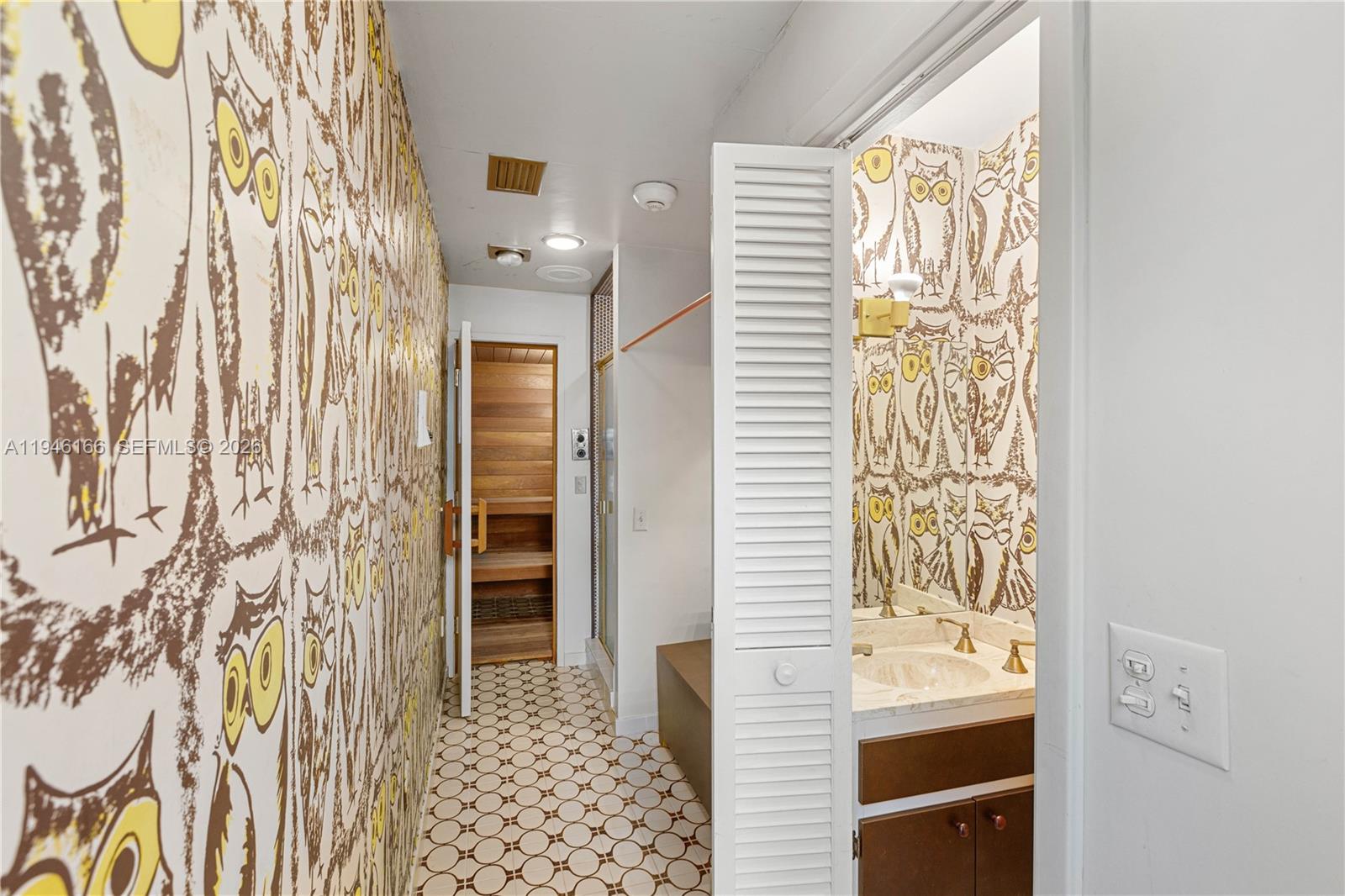 CYPRESS COVE ESTS SEC 3 - Residential