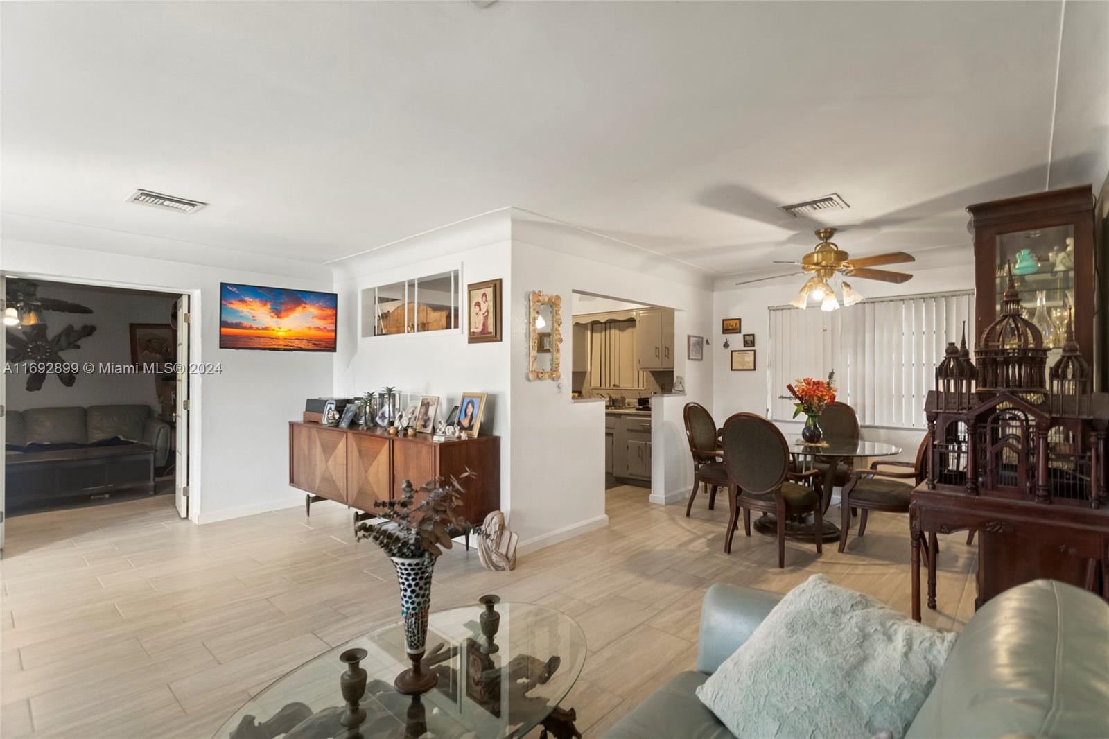 NORTH ANDREWS GARDENS FIR - Residential