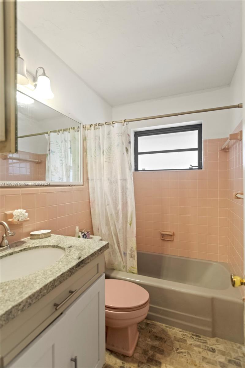 NORTH ANDREWS GARDENS FIR - Residential