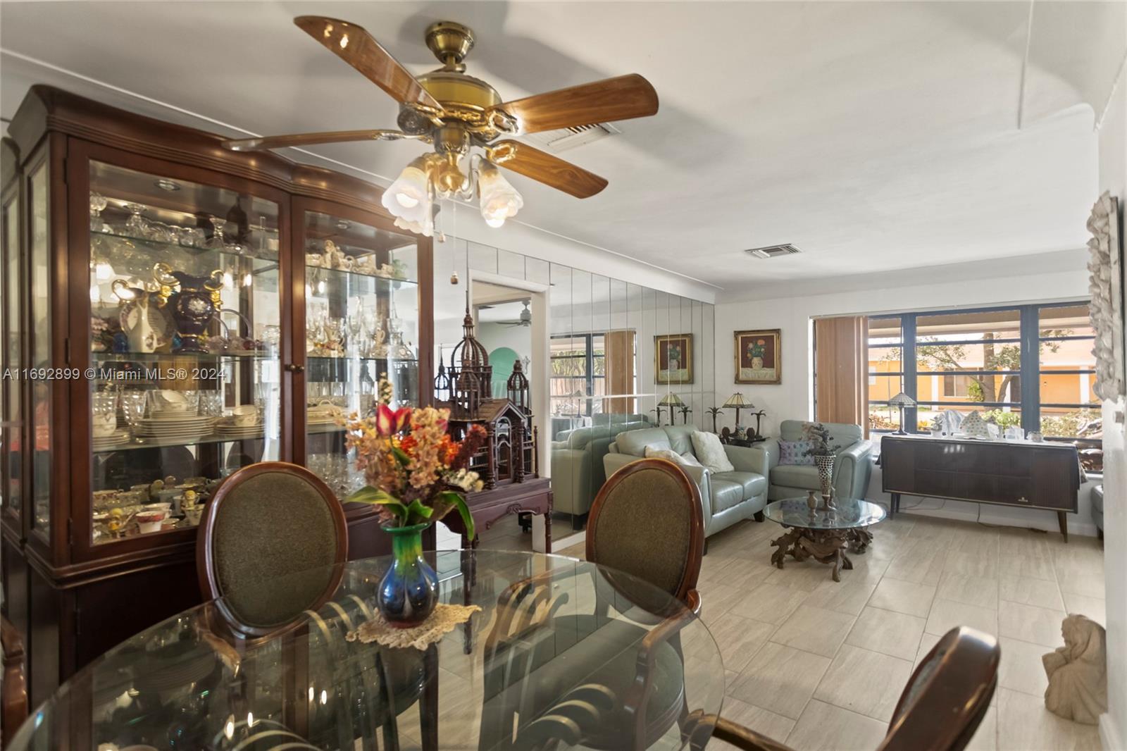 NORTH ANDREWS GARDENS FIR - Residential