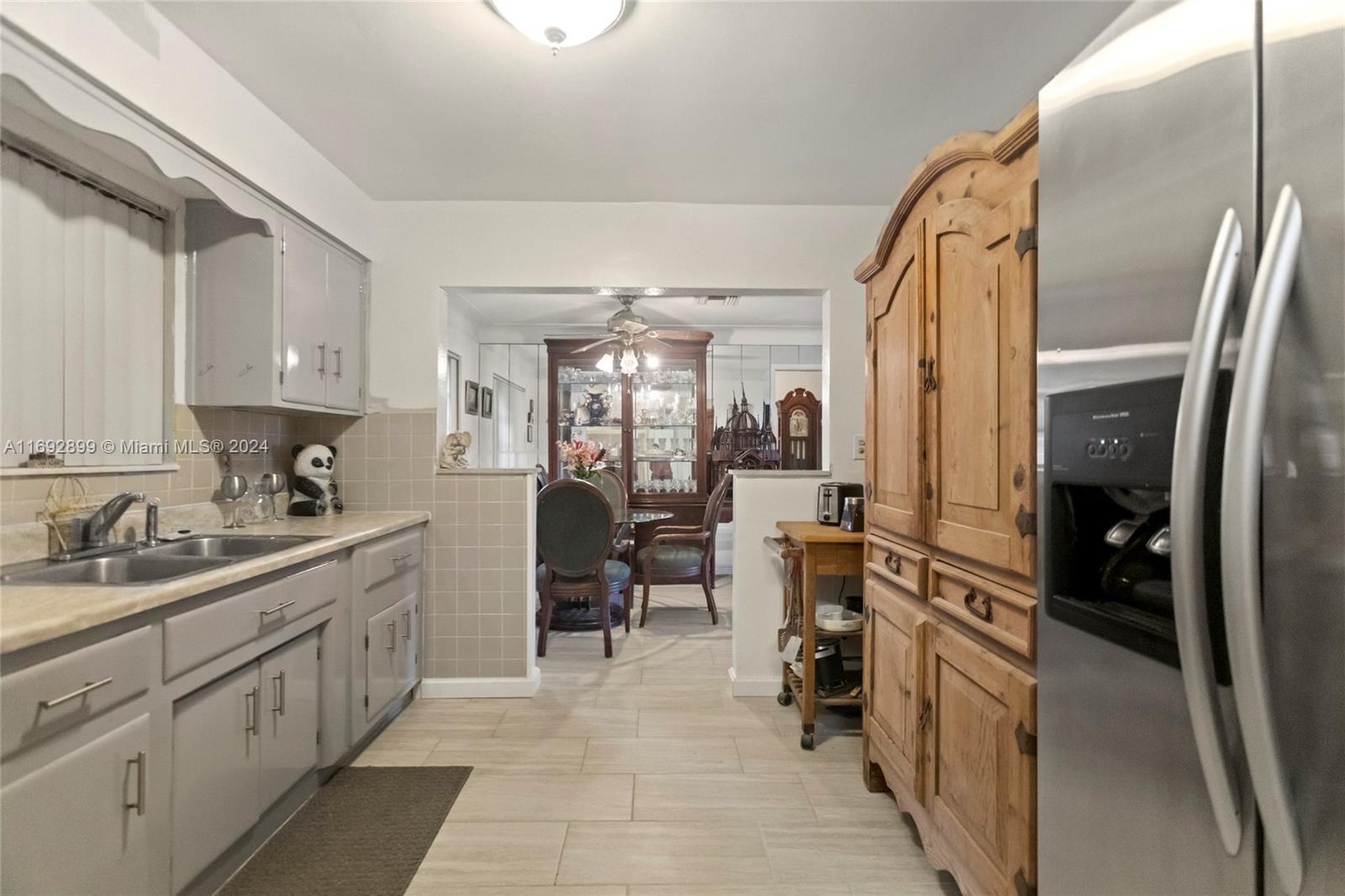 NORTH ANDREWS GARDENS FIR - Residential