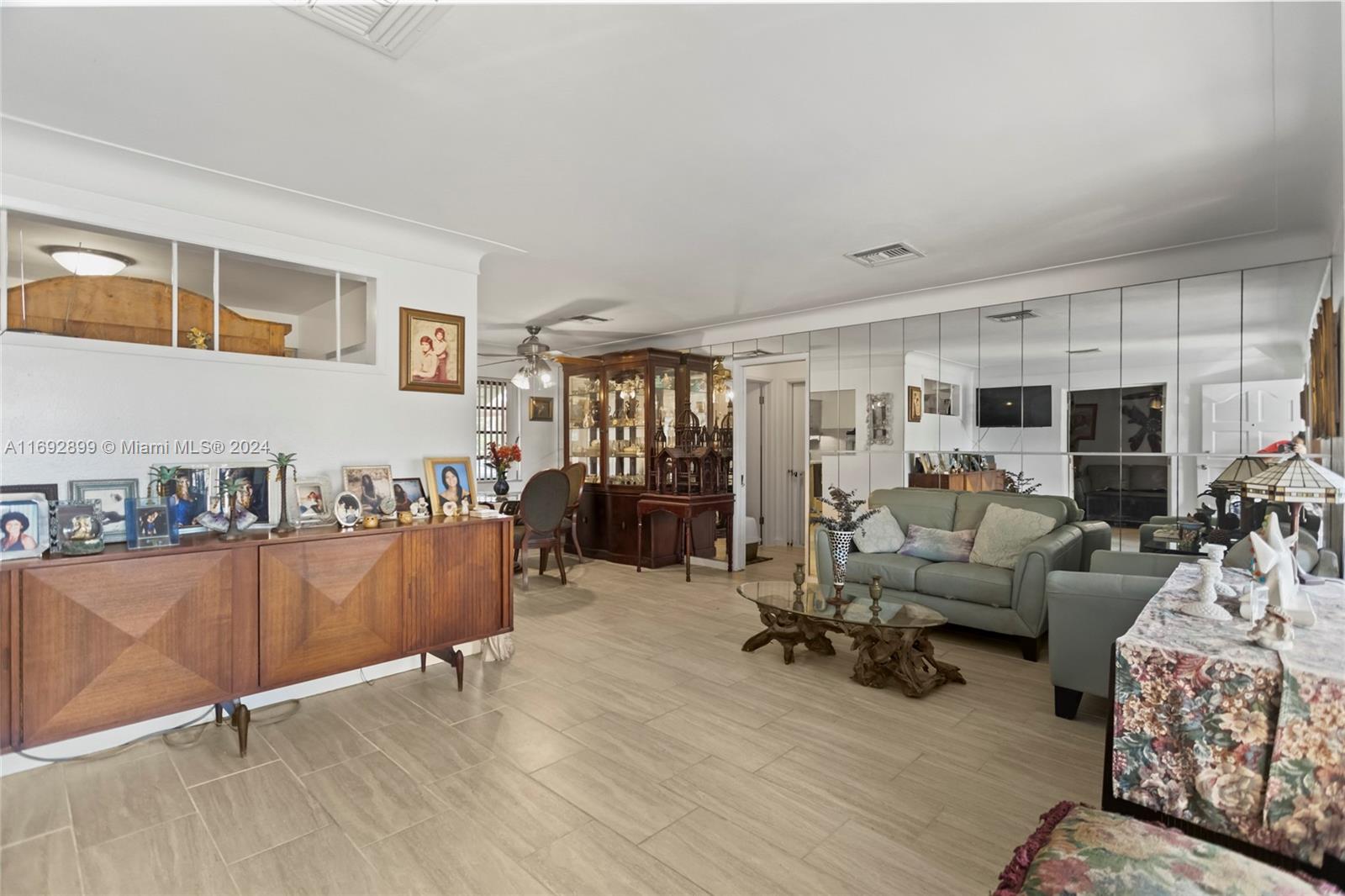 NORTH ANDREWS GARDENS FIR - Residential