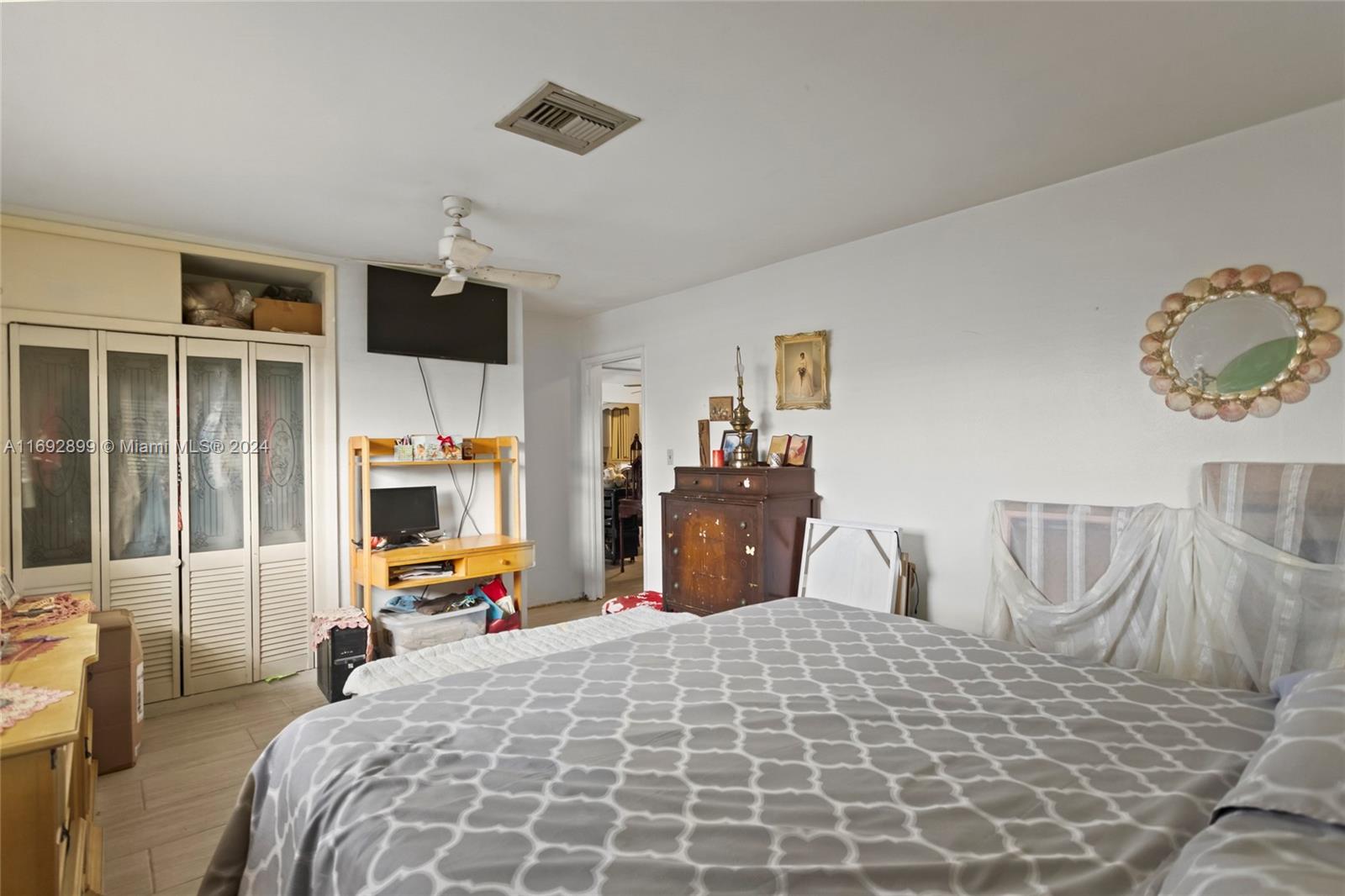 NORTH ANDREWS GARDENS FIR - Residential
