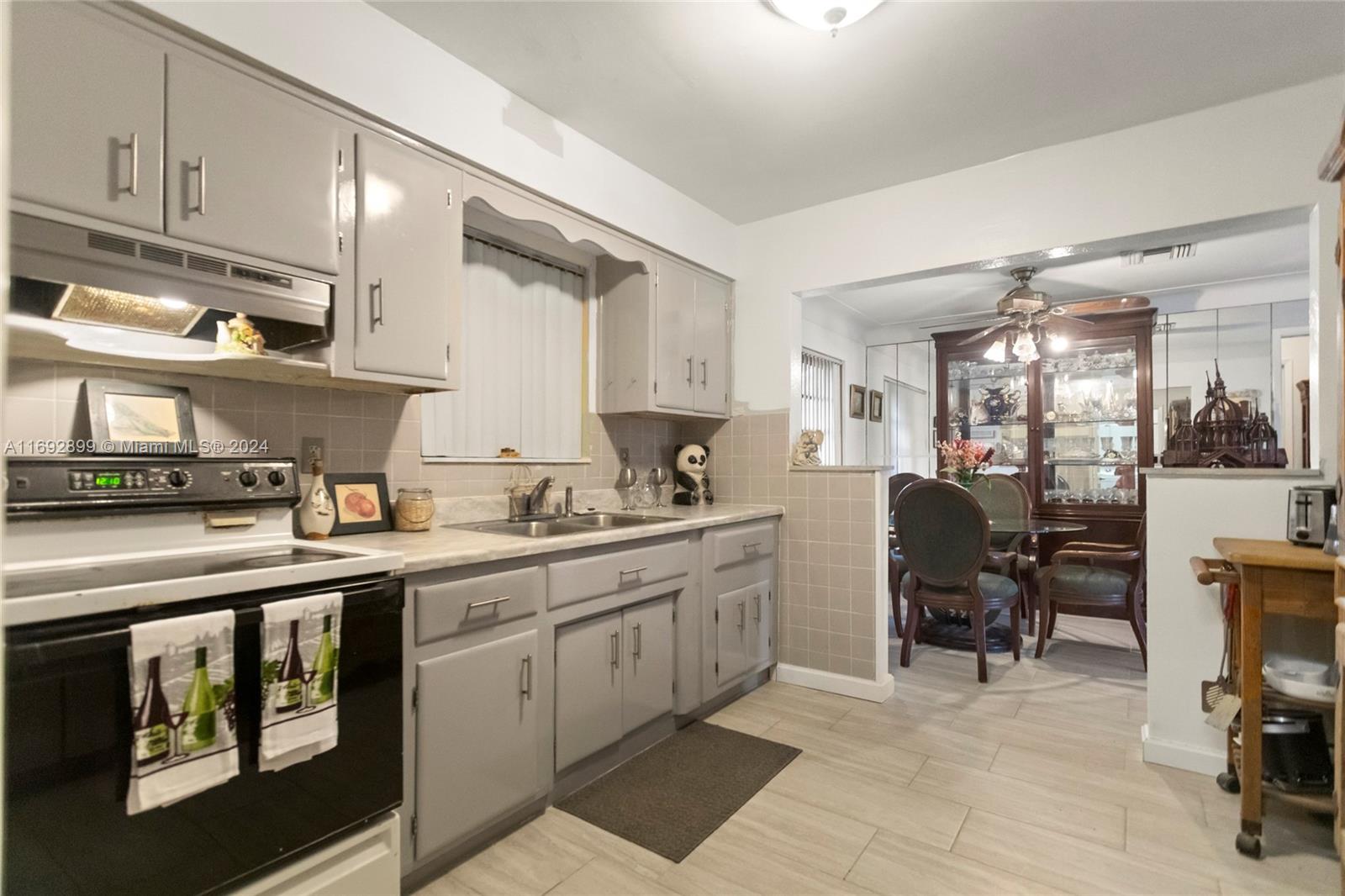 NORTH ANDREWS GARDENS FIR - Residential