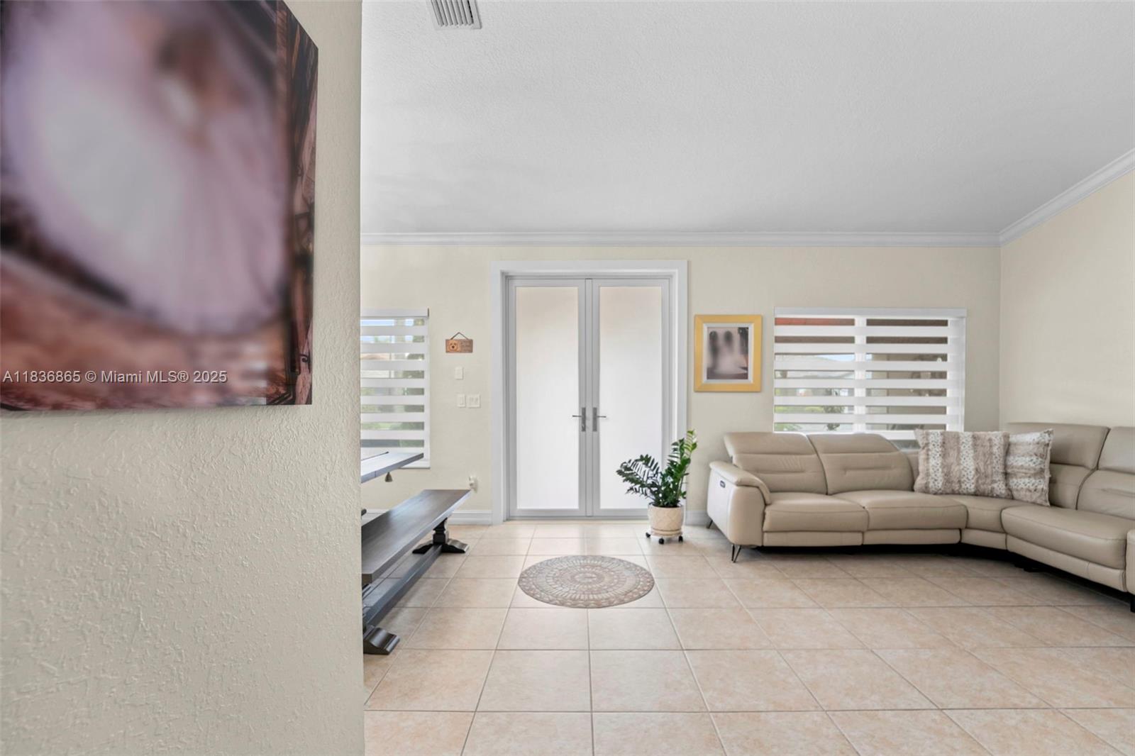8775 NW 168th St, Miami Lakes, FL, 33018/$875,000 4 8775 NW 168th St