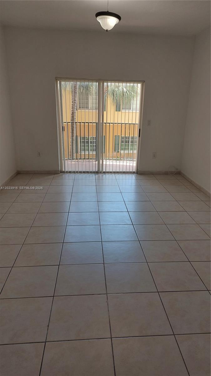 PALM GARDENS AT DORAL CON - Residential Lease