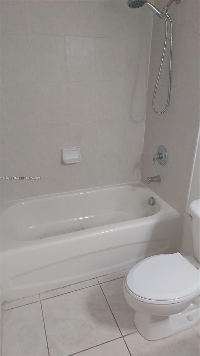PALM GARDENS AT DORAL CON - Residential Lease