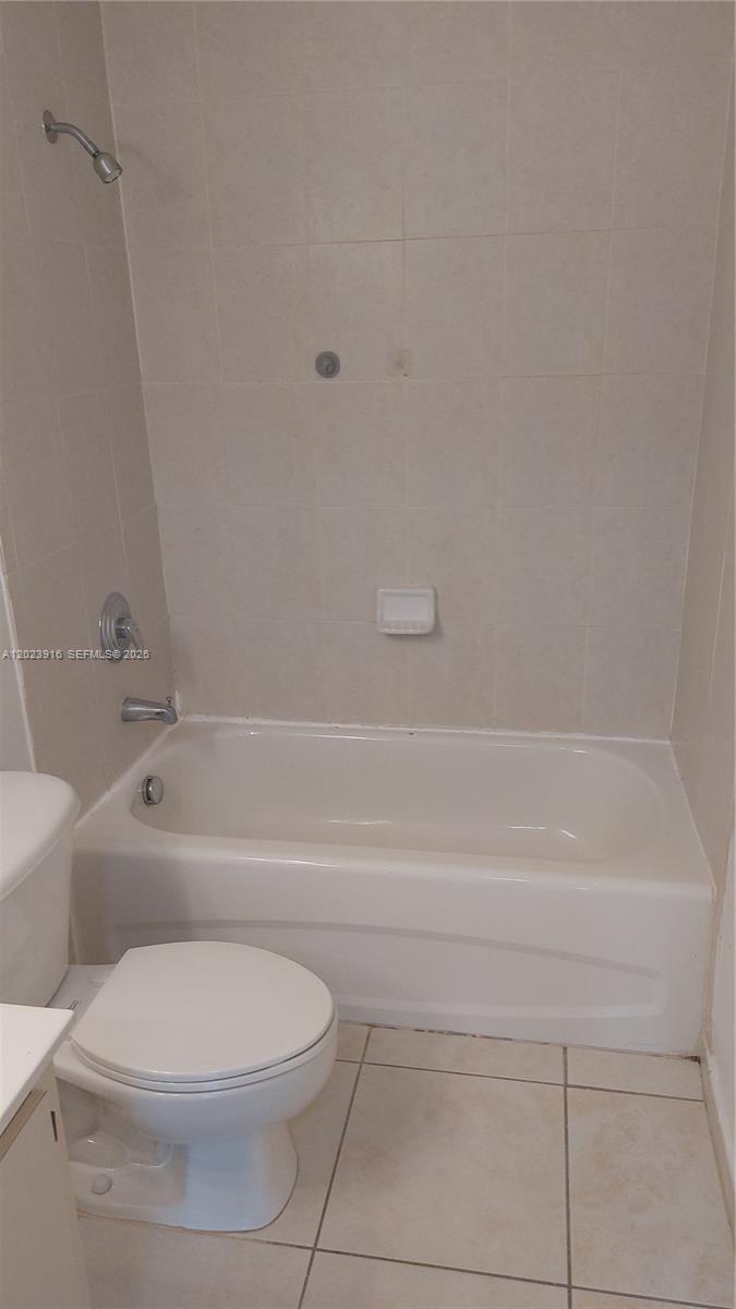 PALM GARDENS AT DORAL CON - Residential Lease