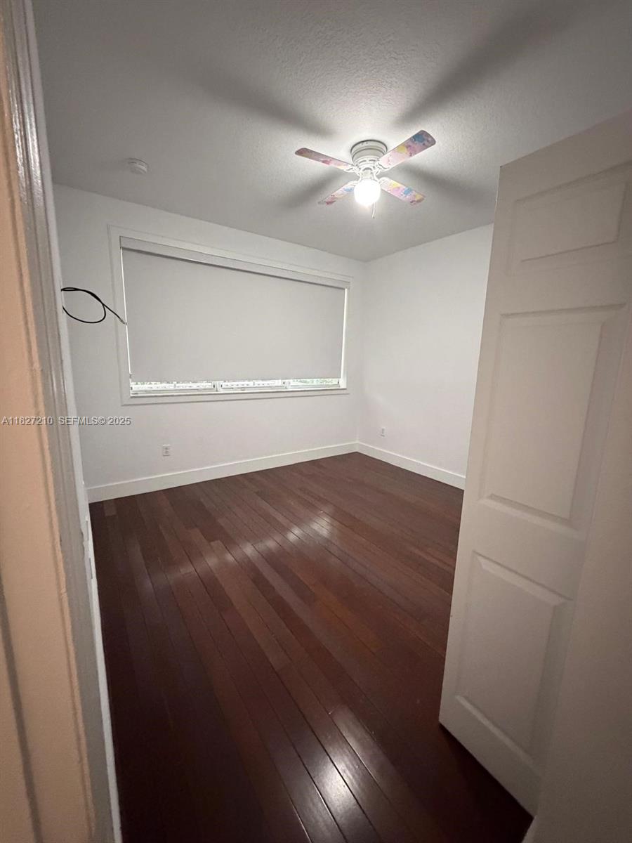 ISLANDS AT DORAL - Residential