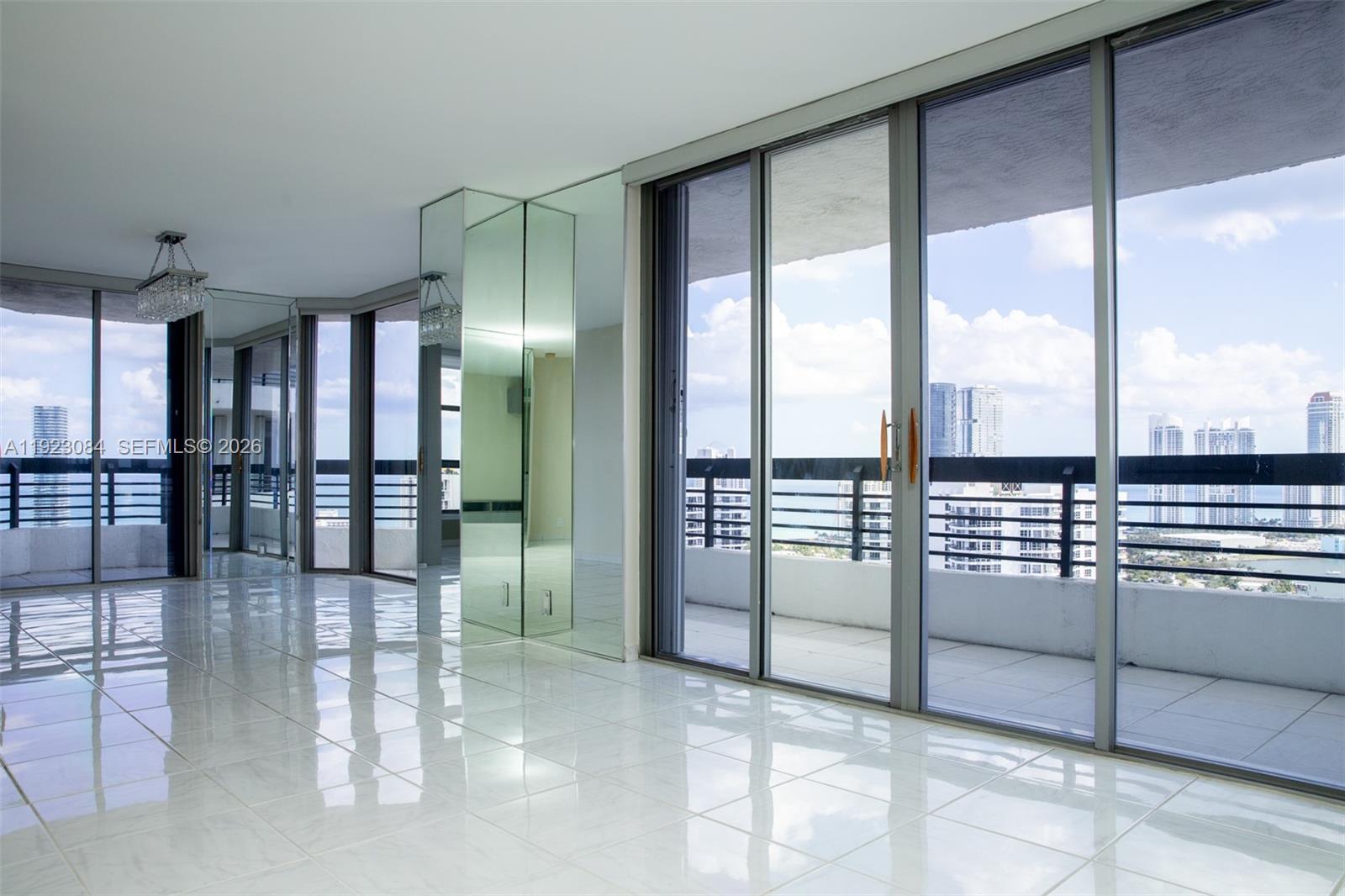 3500 Mystic Pointe Dr 3506