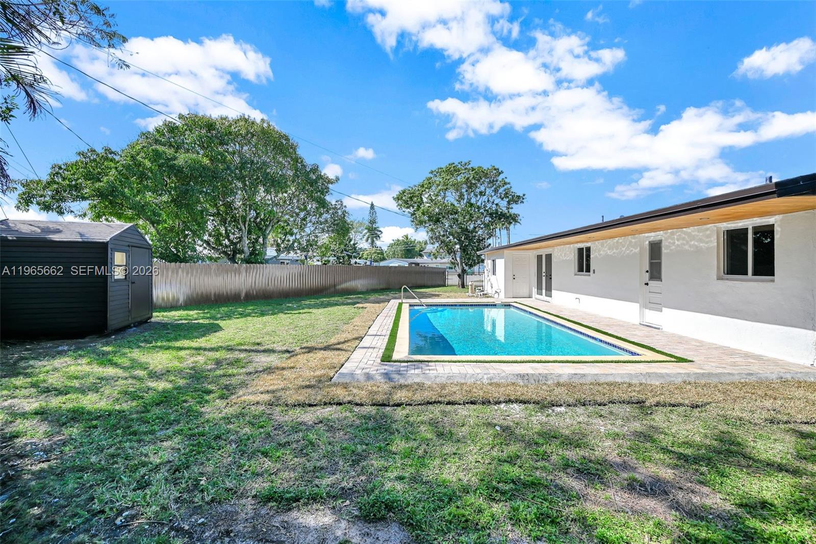 SCOTT LAKE MANOR SEC 8 - Residential