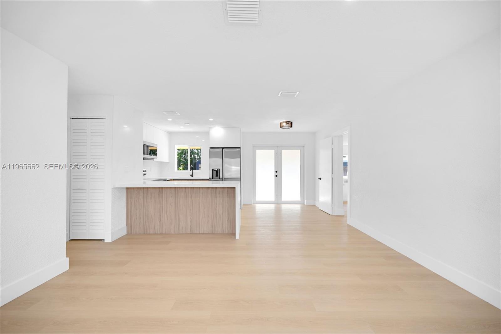 SCOTT LAKE MANOR SEC 8 - Residential