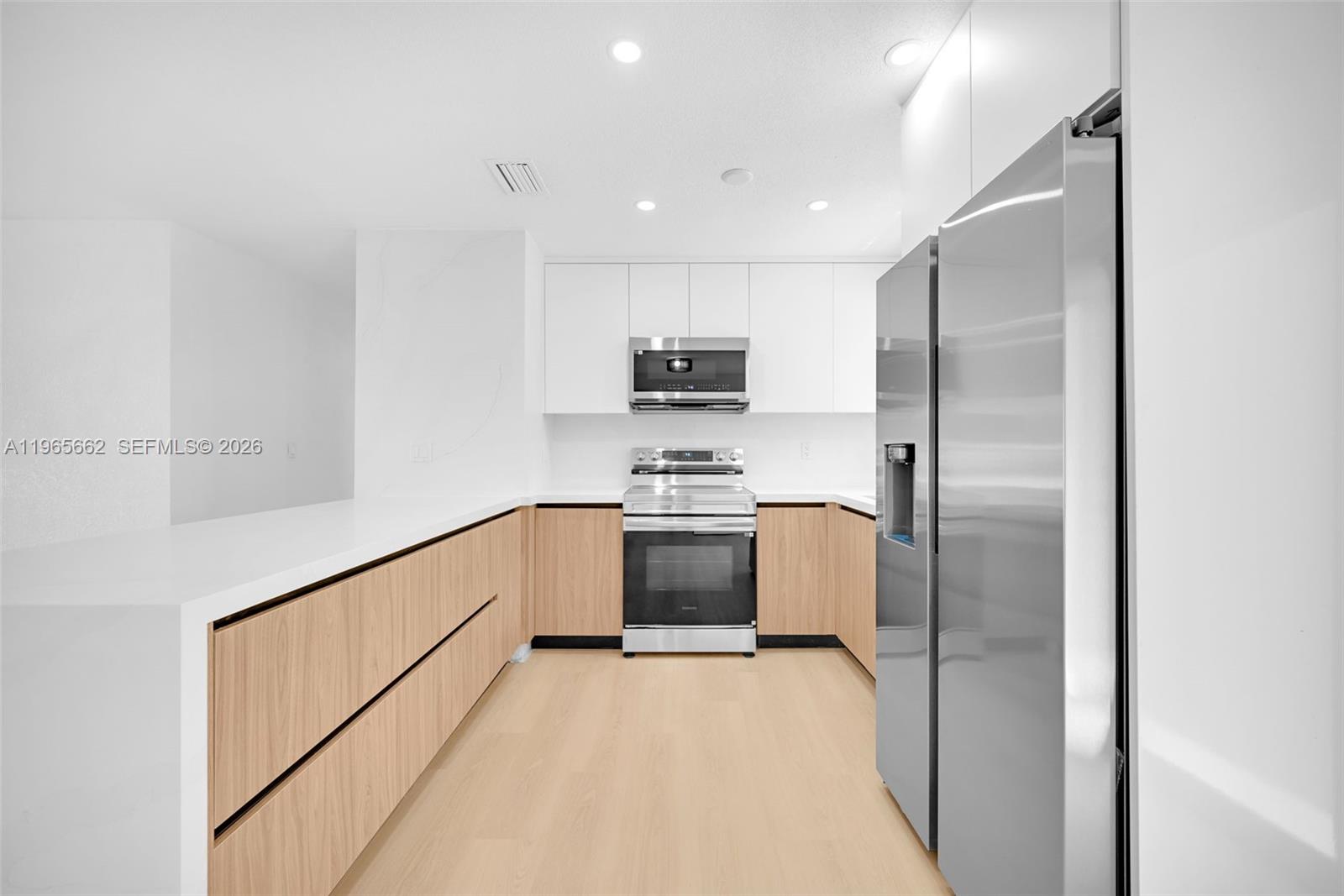 SCOTT LAKE MANOR SEC 8 - Residential