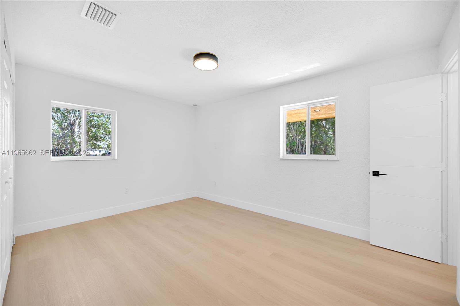 SCOTT LAKE MANOR SEC 8 - Residential