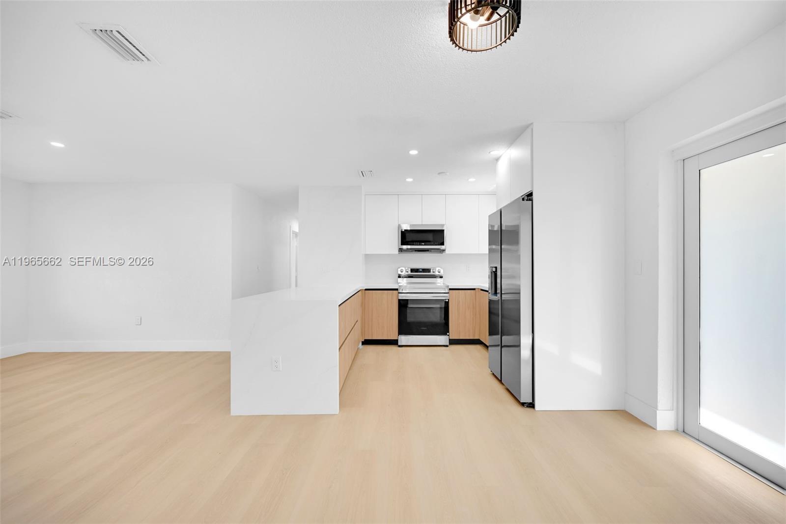 SCOTT LAKE MANOR SEC 8 - Residential