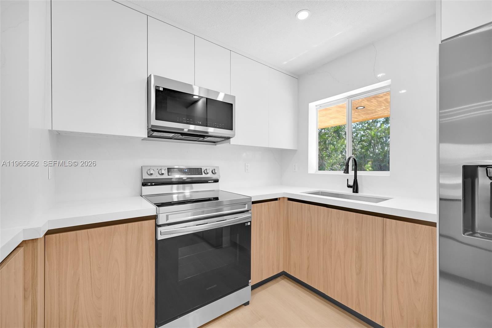 SCOTT LAKE MANOR SEC 8 - Residential