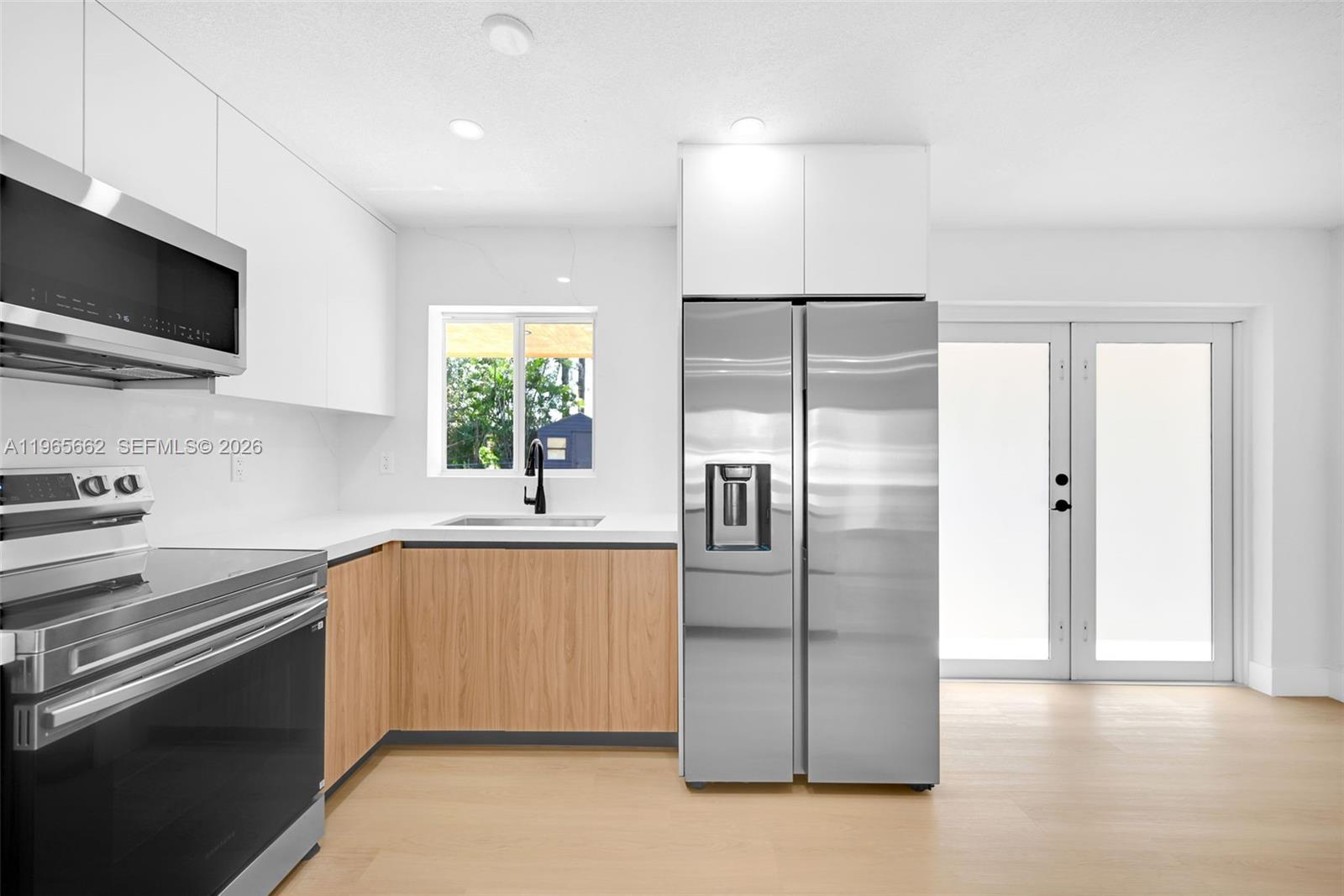 SCOTT LAKE MANOR SEC 8 - Residential