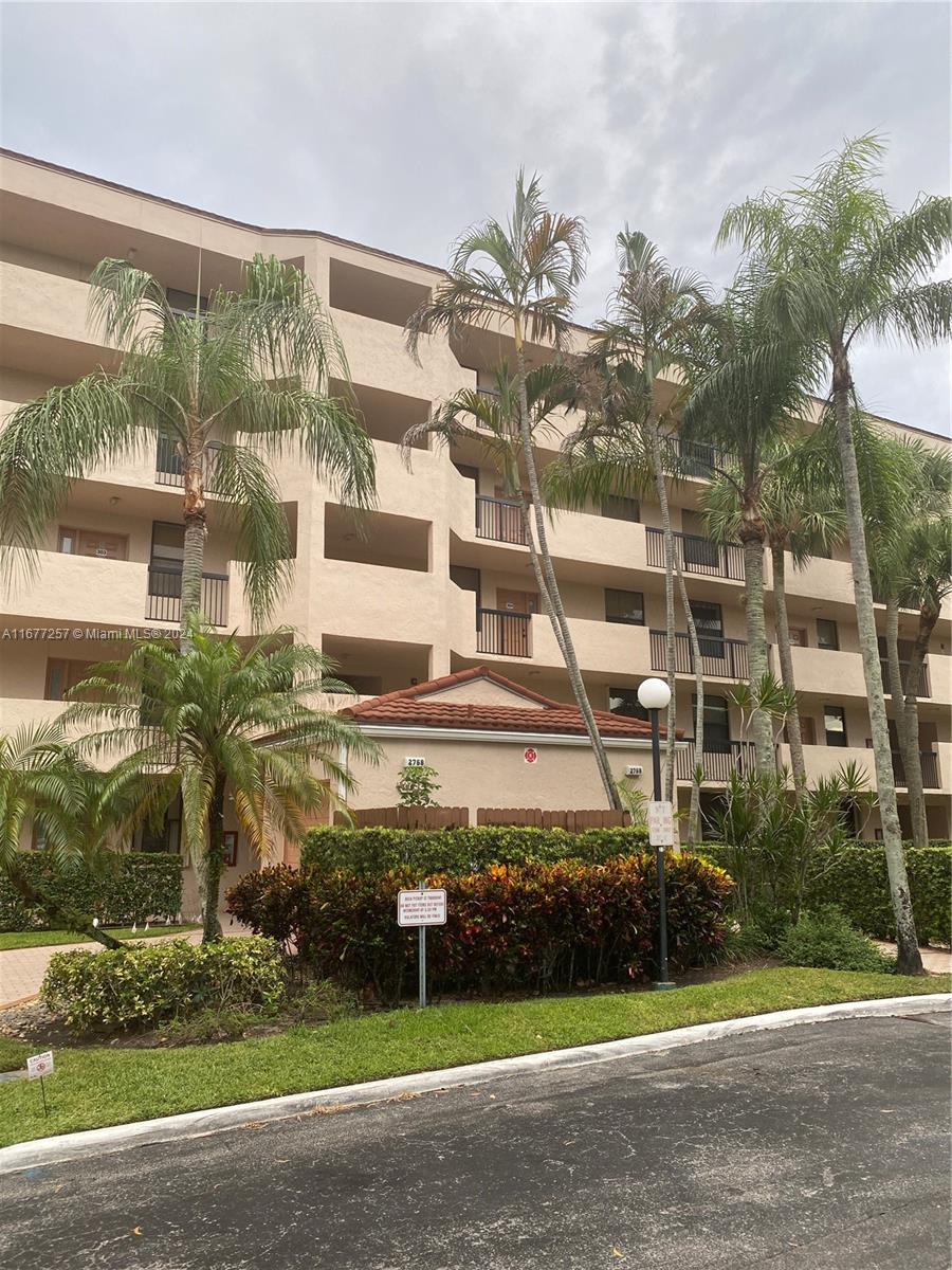 Rental Property at 2768 S Carambola Cir S Cir 206, Coconut Creek, Broward County, Florida - Bedrooms: 2 
Bathrooms: 2  - $2,500 MO.