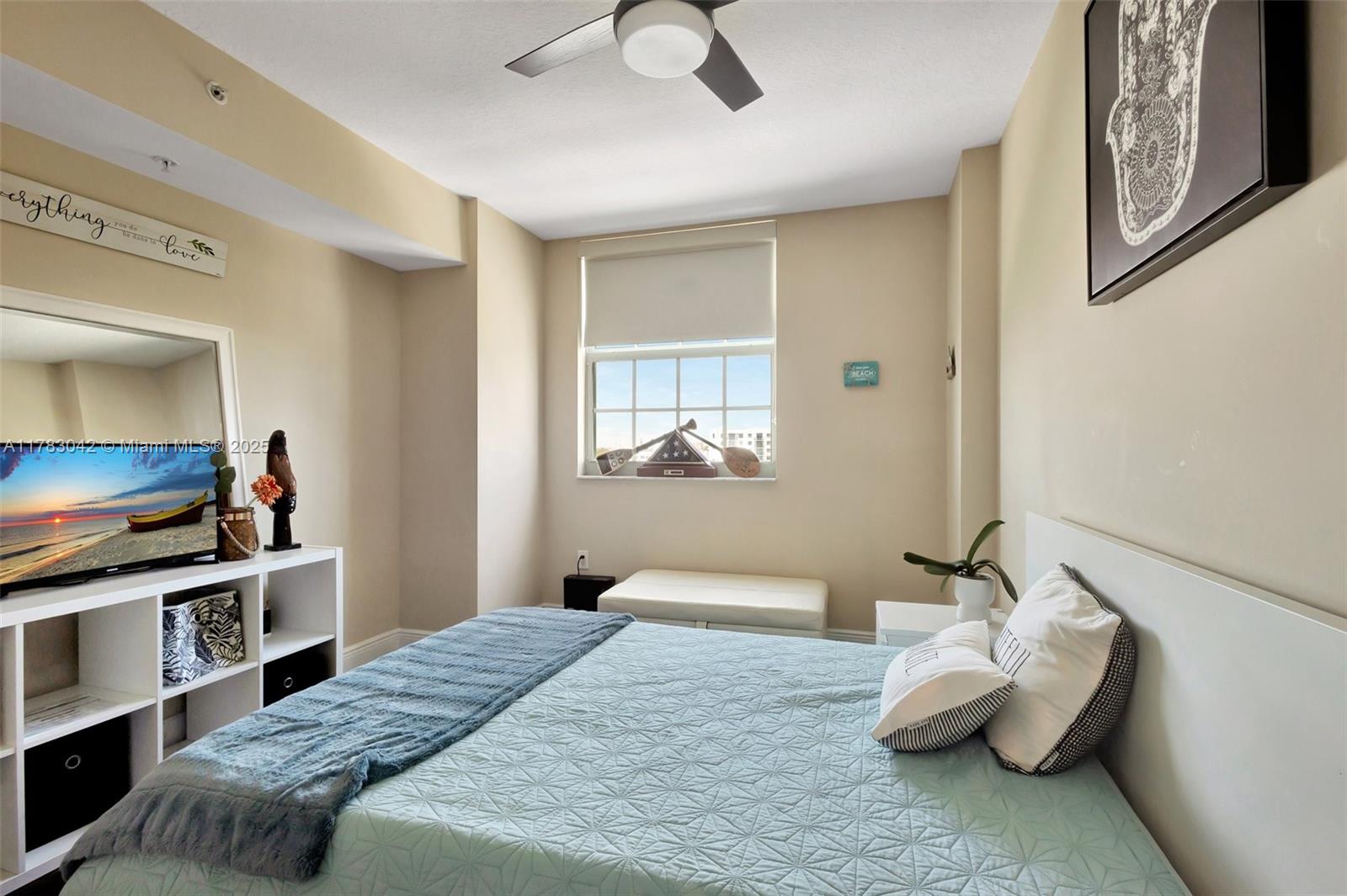 610 CLEMATIS CONDO - Residential