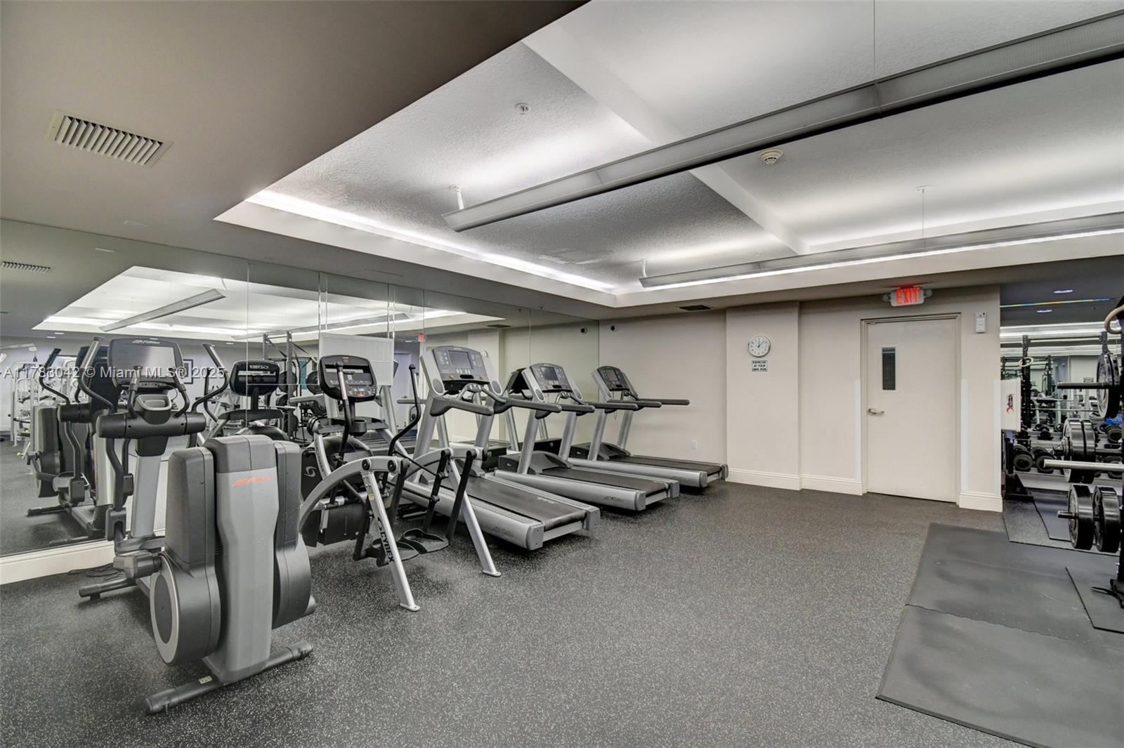 610 CLEMATIS CONDO - Residential