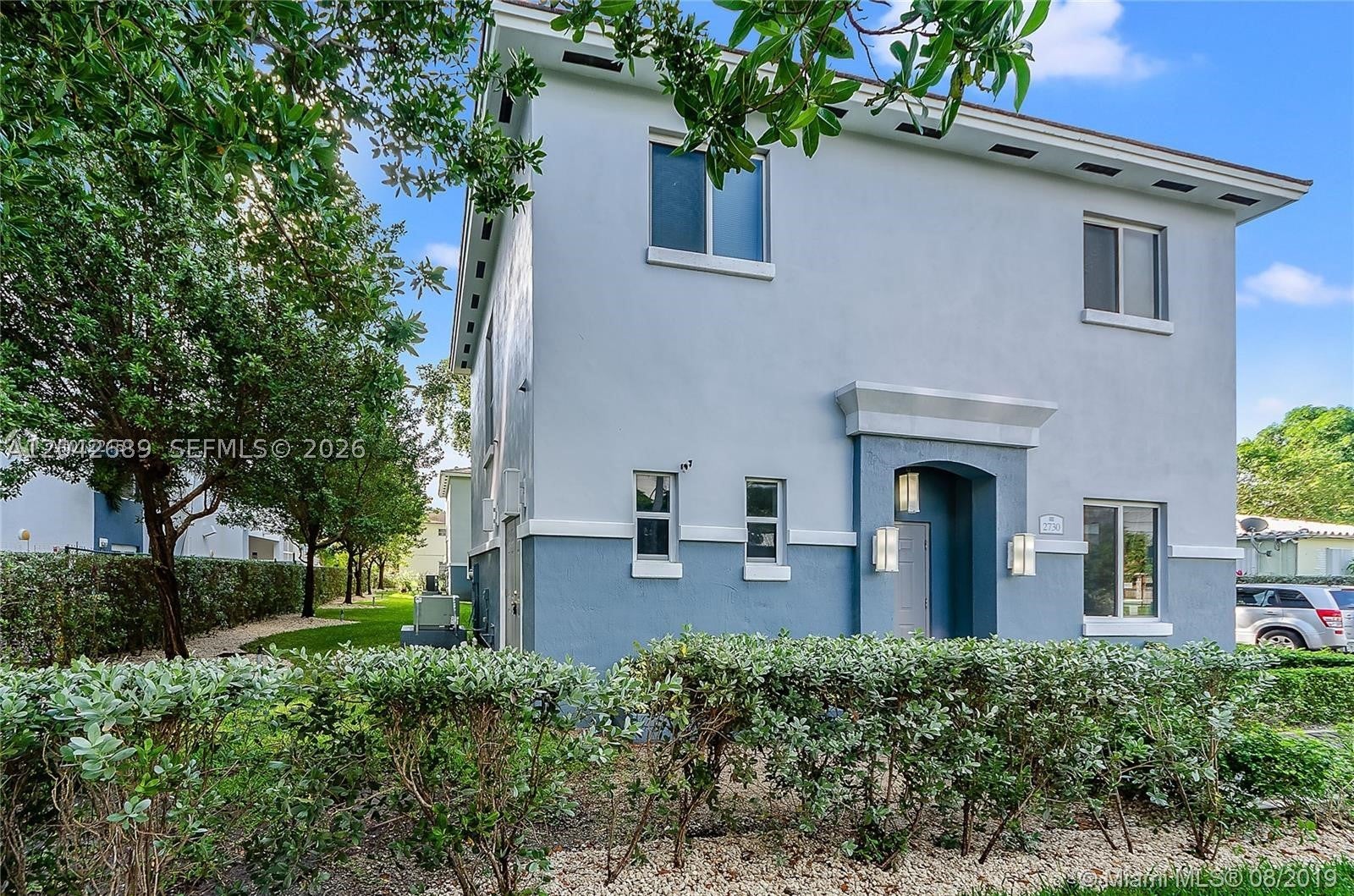 2732 SW 26 St