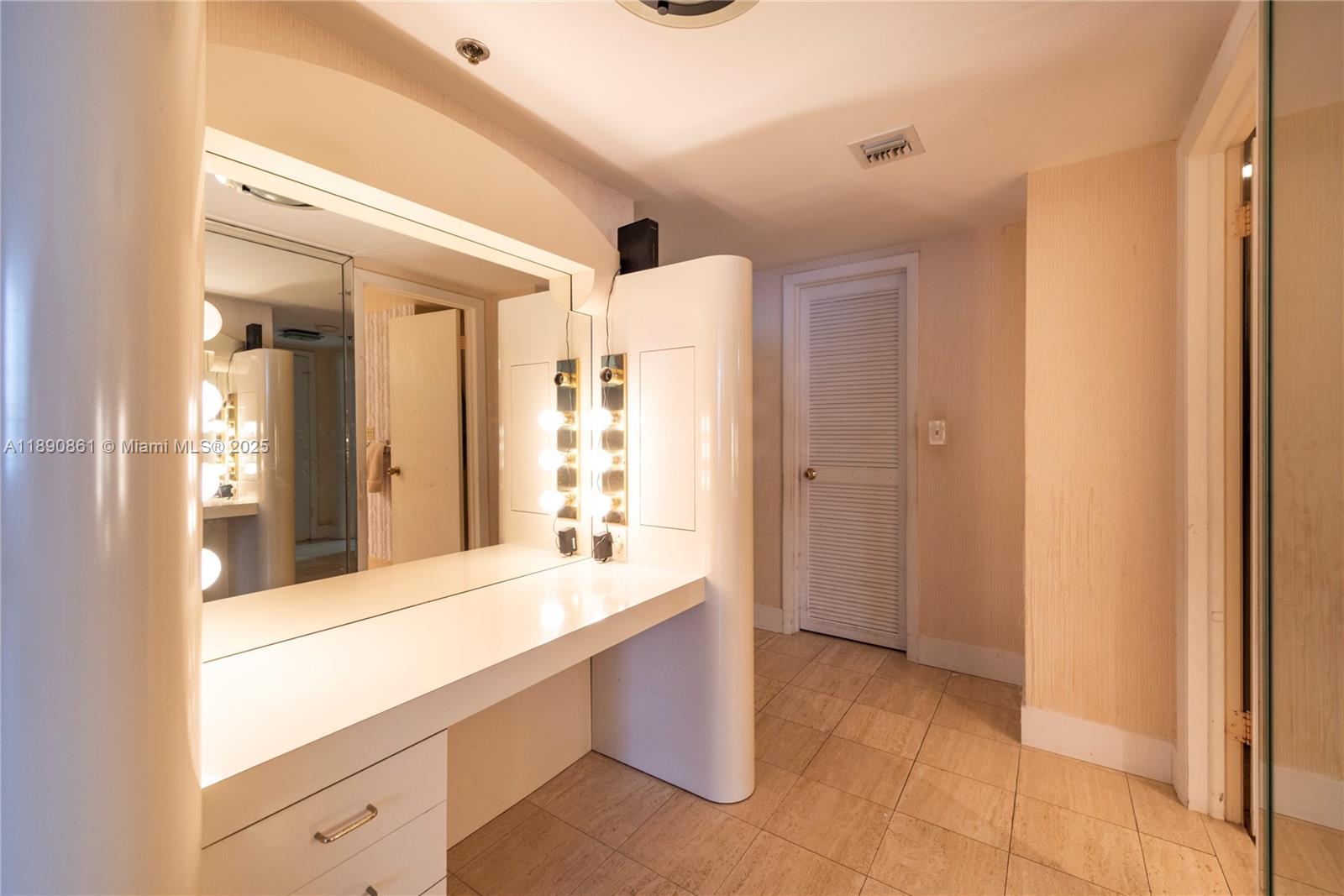 THE TIFFANY OF BAL HARBOU - Residential