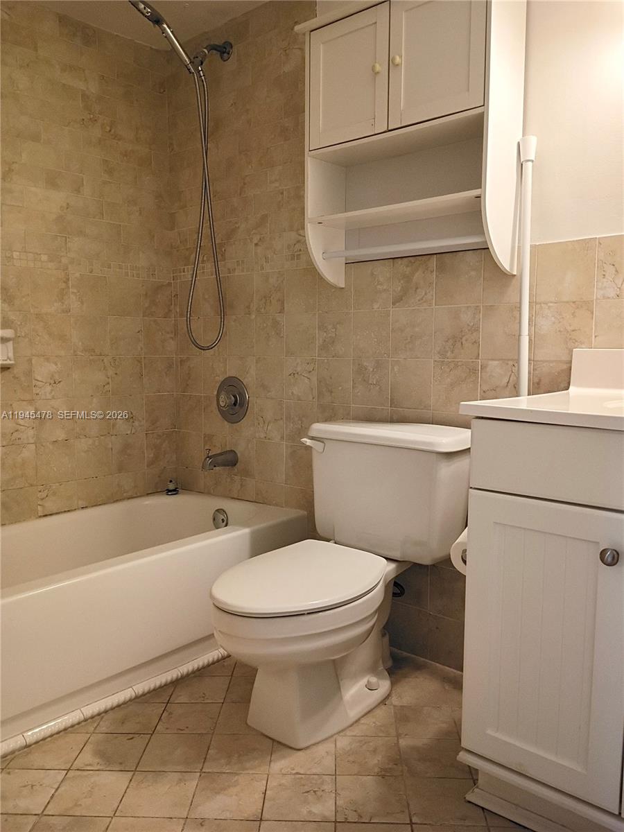 WEST SIDE PLAZA CONDO - Residential Lease