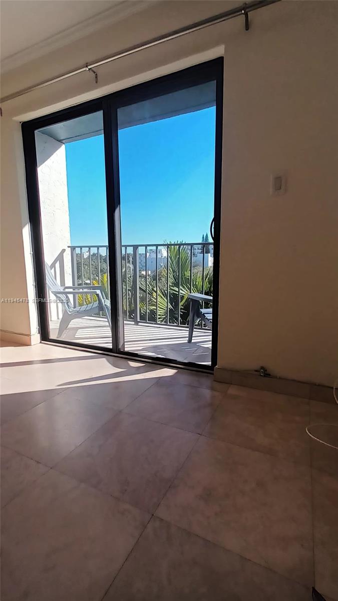 WEST SIDE PLAZA CONDO - Residential Lease