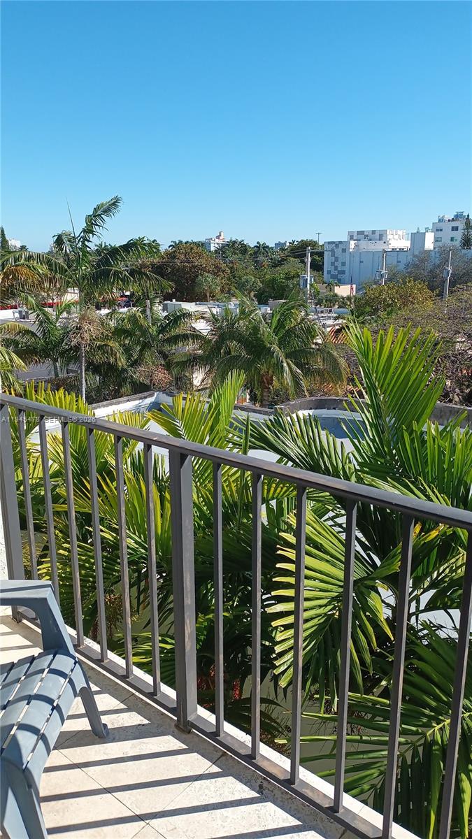 WEST SIDE PLAZA CONDO - Residential Lease