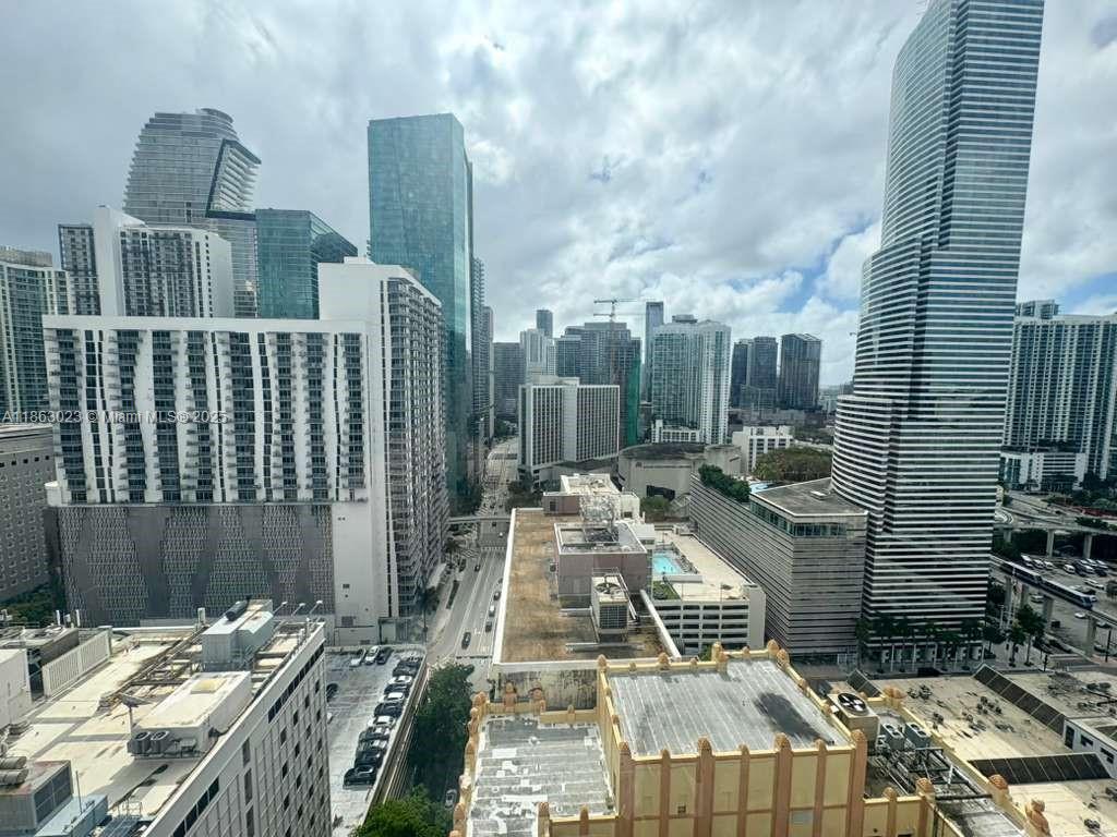 CENTRO CONDO - Residential