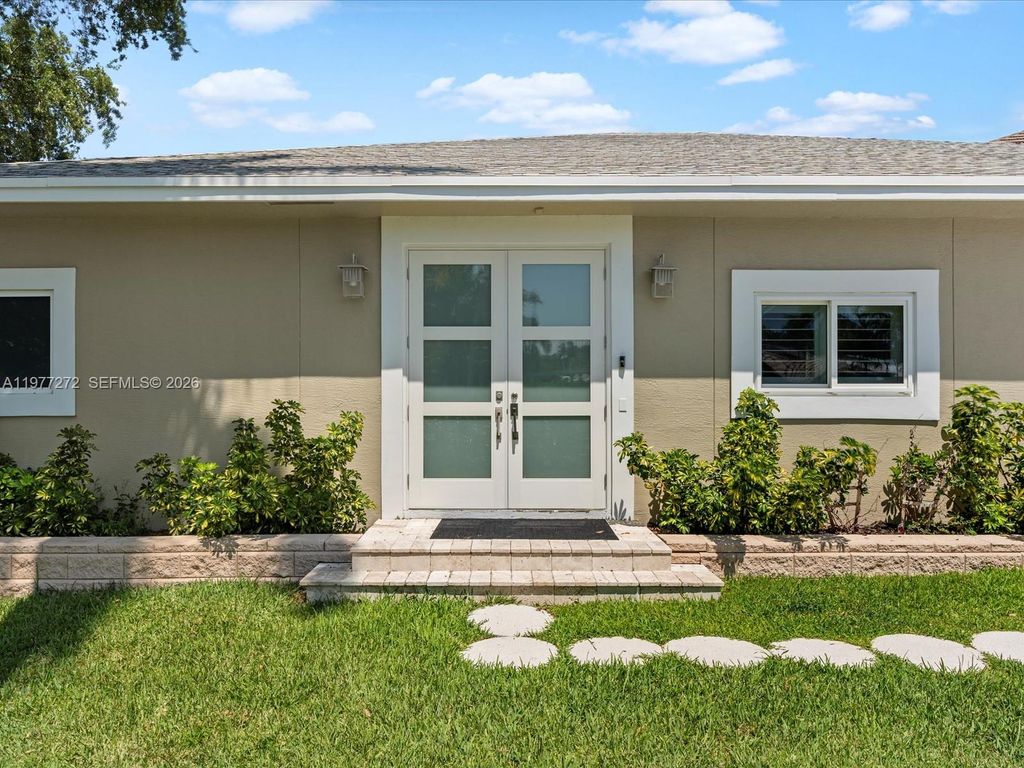 Photo of 3510 NE 17th Ave, Oakland Park, FL 33334 (MLS # A11977272)