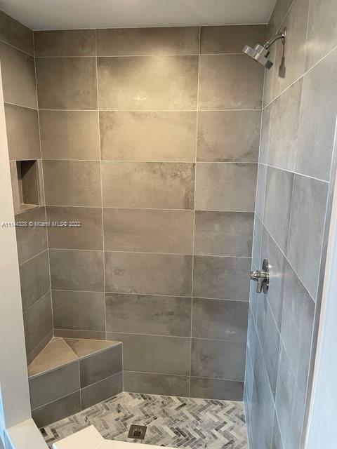 UPTOWN MARINA LOFTS CONDO - Residential