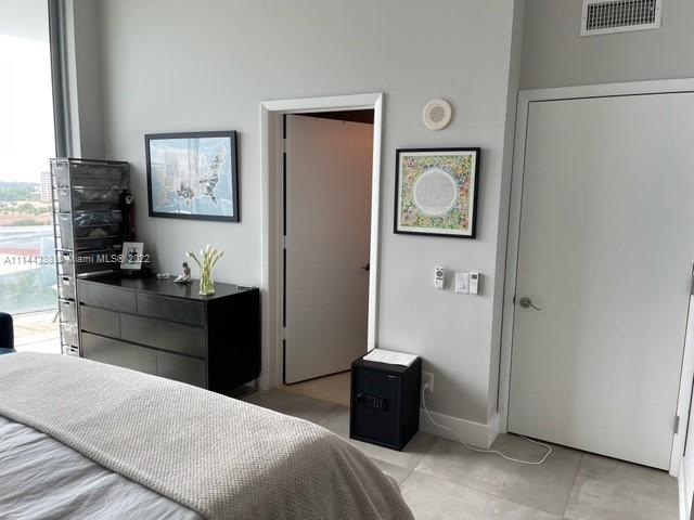 UPTOWN MARINA LOFTS CONDO - Residential