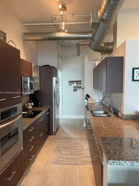 UPTOWN MARINA LOFTS CONDO - Residential