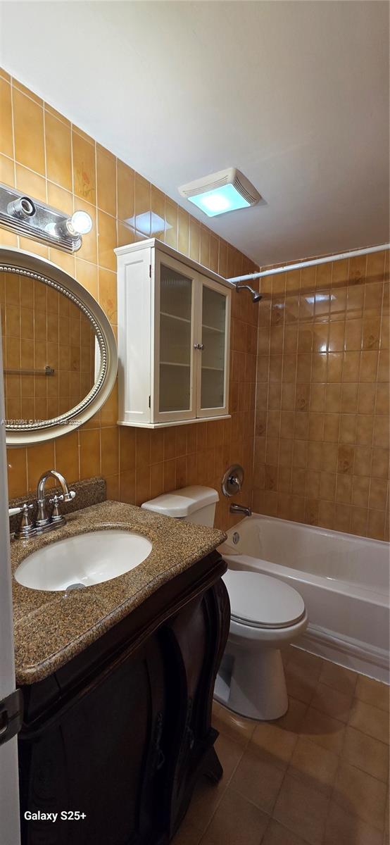 WESTLAND PARK CONDO #14 - Residential Lease