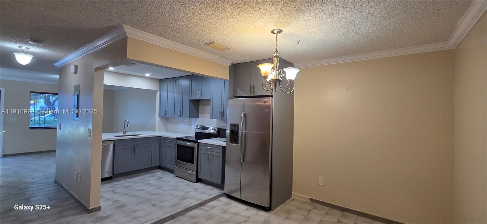 WESTLAND PARK CONDO #14 - Residential Lease