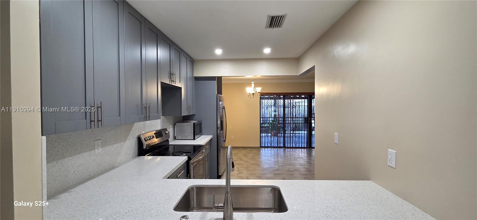 WESTLAND PARK CONDO #14 - Residential Lease